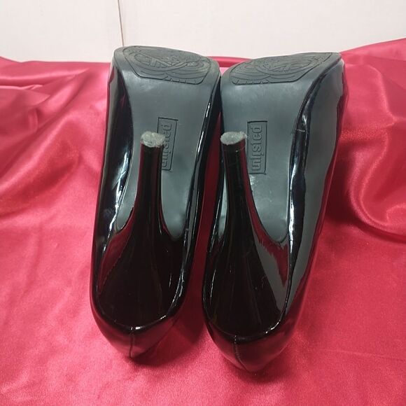 Unlisted  Black Heels woman's SZ 10M - Picture 7 of 11